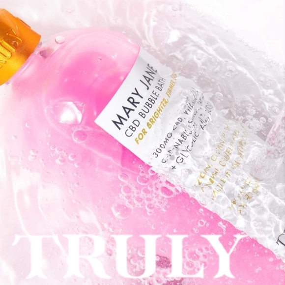 TRULY Other - TRULY- Mary Jane Bubble Bath